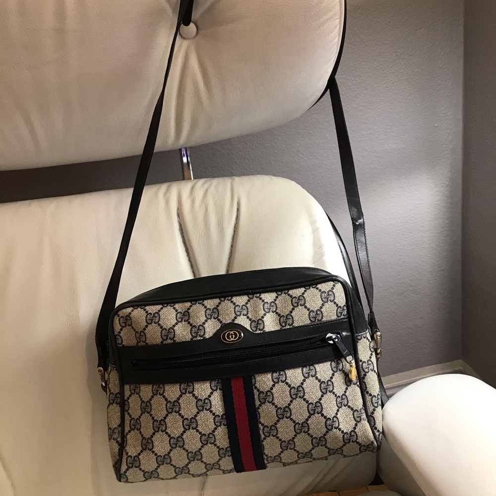 Authentic vintage Gucci crossbody bag